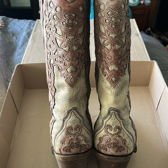 Women’s Corral Boot A2665 - Picture 3 of 5